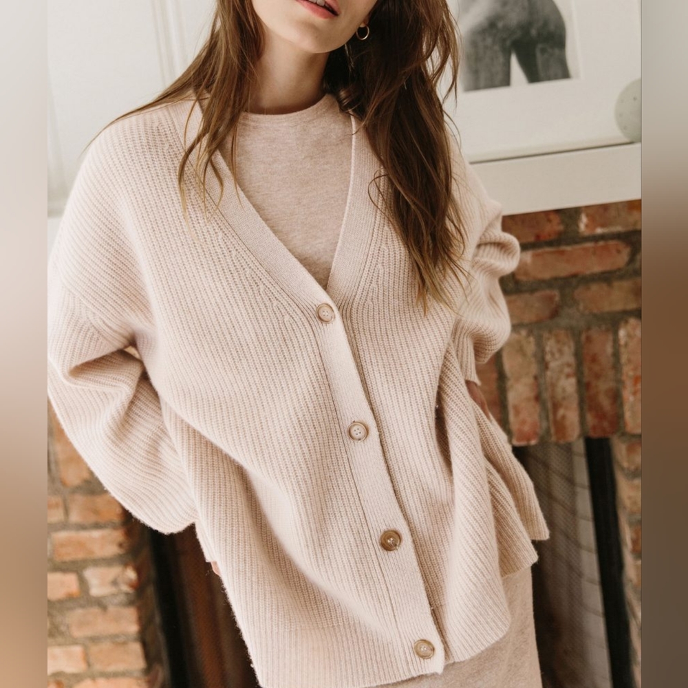 Jenni Kayne 100% Cashmere Sweater worn Once